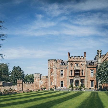 Rowton Castle Hotel Cardeston ภายนอก รูปภาพ