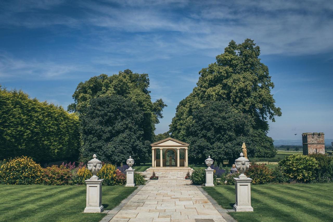 Rowton Castle Hotel Cardeston ภายนอก รูปภาพ